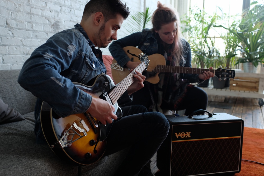 Giulietta – новые полуакустические гитары от VOX